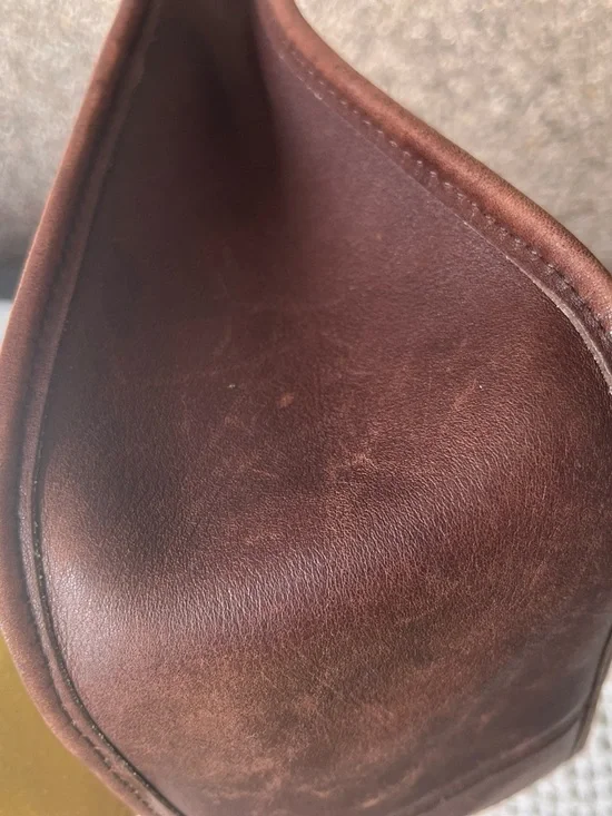 Vintage Janice Coach Brown Leather Crossbody Bag with bronze hardware made in DR - Picture 6 of 15